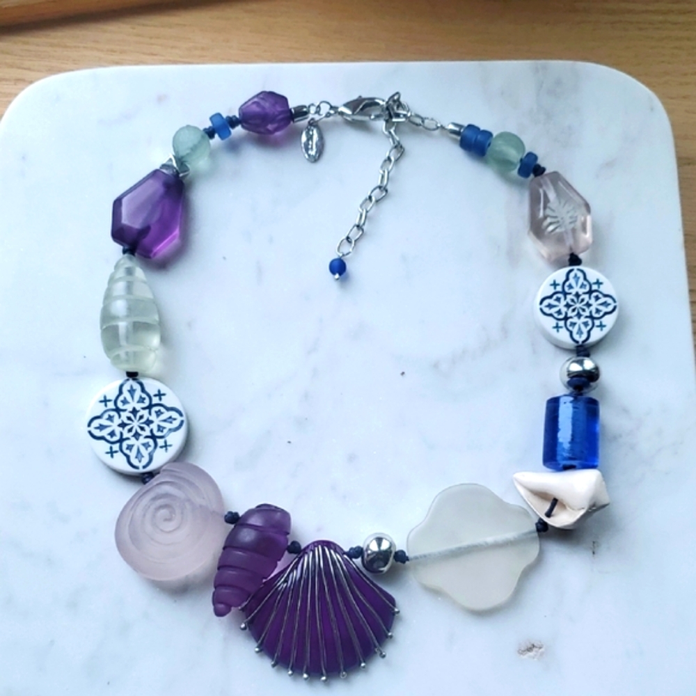 Chicos Statement Seashell Necklace - image 1